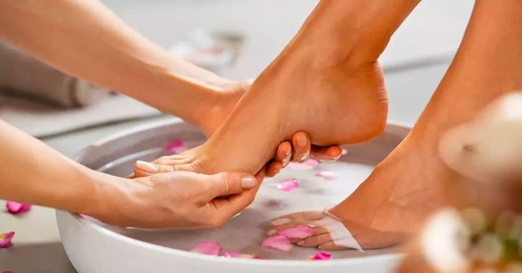 پدیکور فروغ فتحی رشت