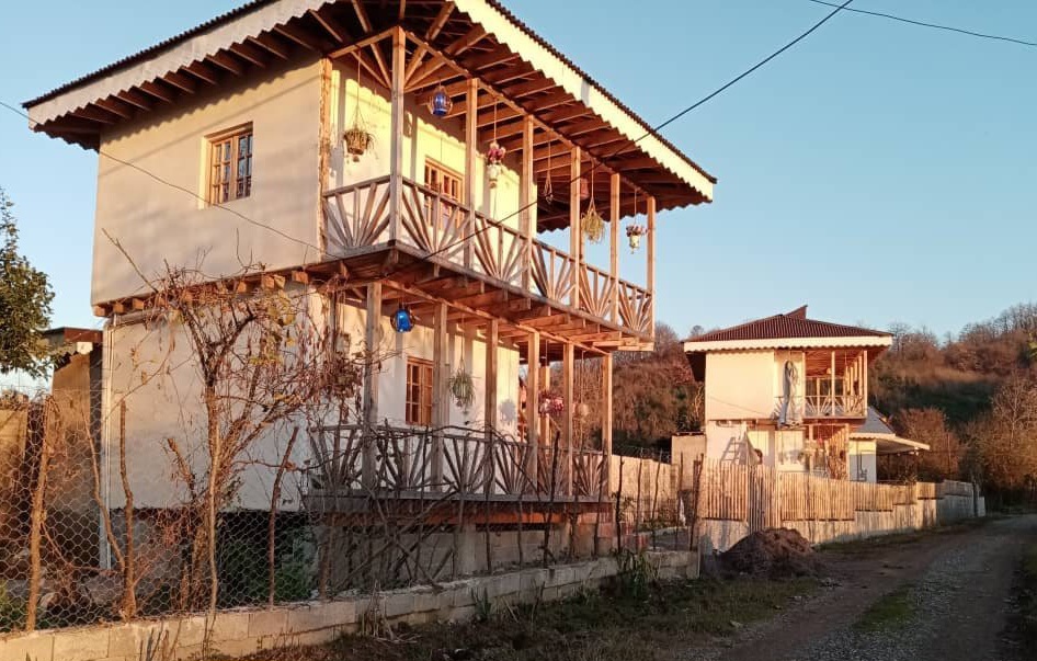 اقامتگاه بومگردی مهدیزاده (مانده چینا)