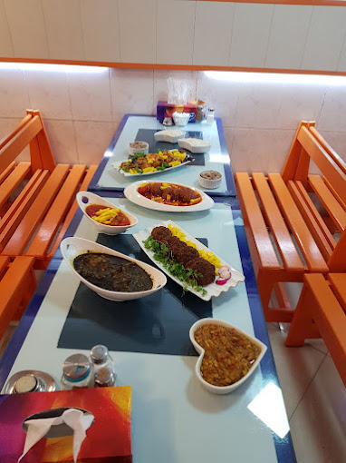 رستوران کارن 