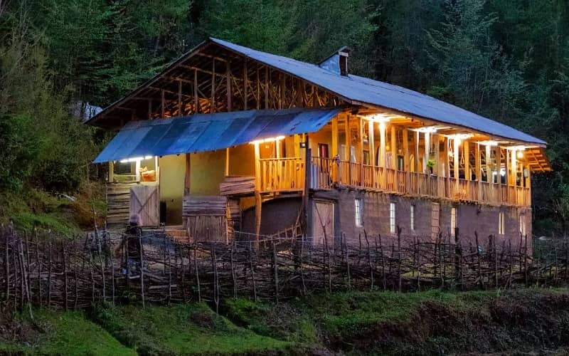 اقامتگاه بوم‌گردی پیله بابا (روستای کچا)