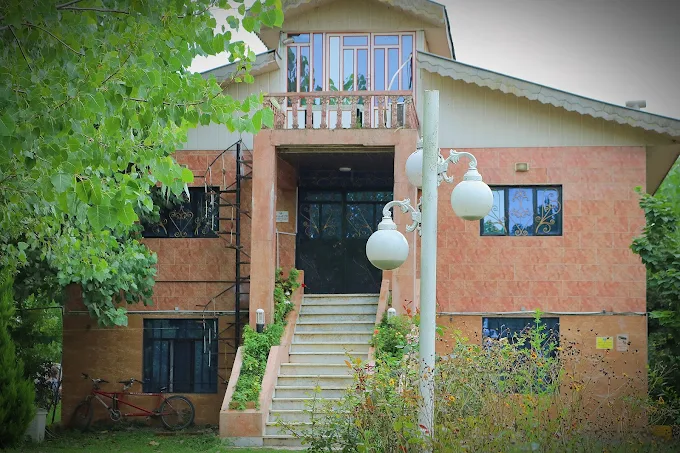 کافه باغ امپراطور