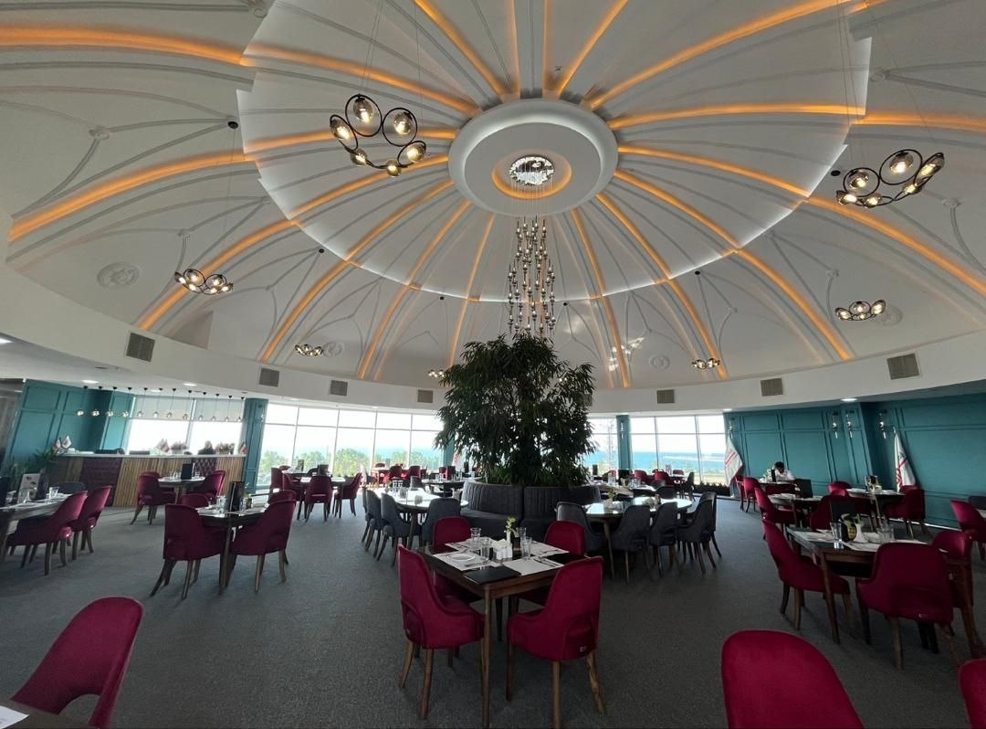 فضای رستوران ویونا گردون