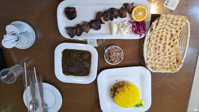 غذای رستوران گردشگری ریژان 2