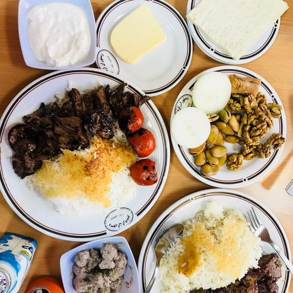 غذای رستوران اردشیر
