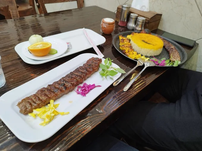 کباب رستوران حاج حسین