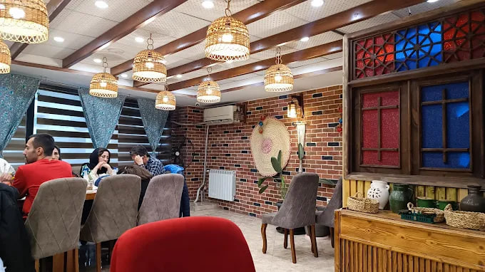 محیط رستوران گیجاواش 2