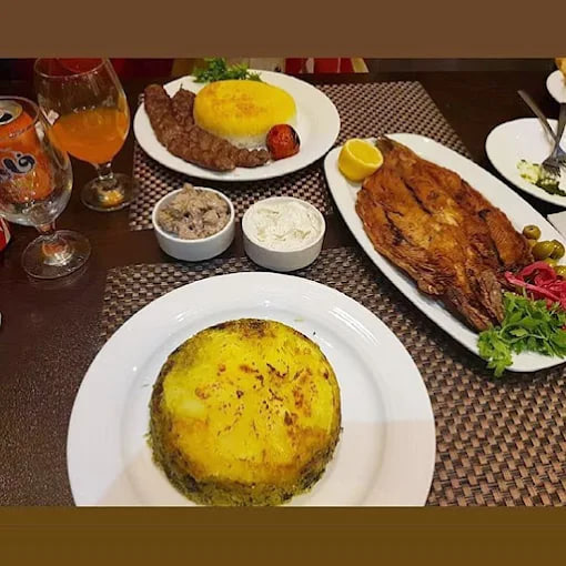 غذای رستوران گيلانه