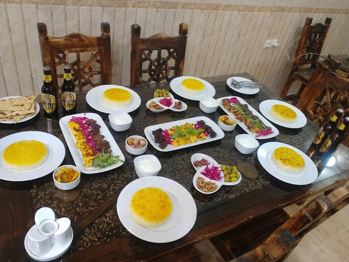 غذای رستوران شب جیره