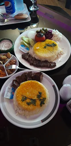 غذای رستوران قلعه