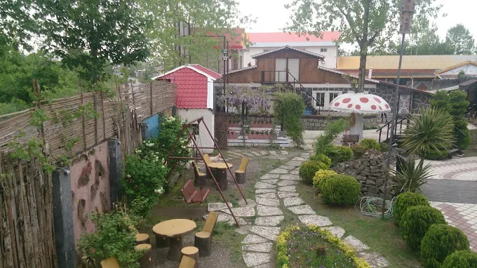 باغ رستوران پرنیان رشت