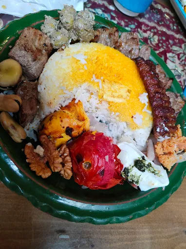 غذای رستوران عمو حبیب