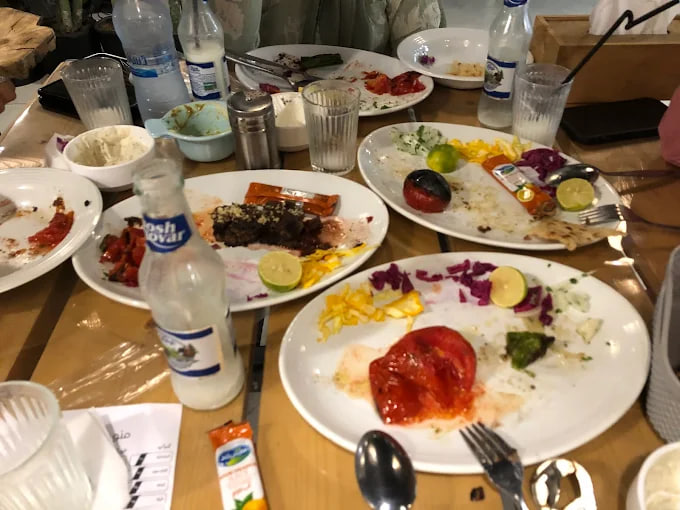 غذای باغچه رستوران نهال