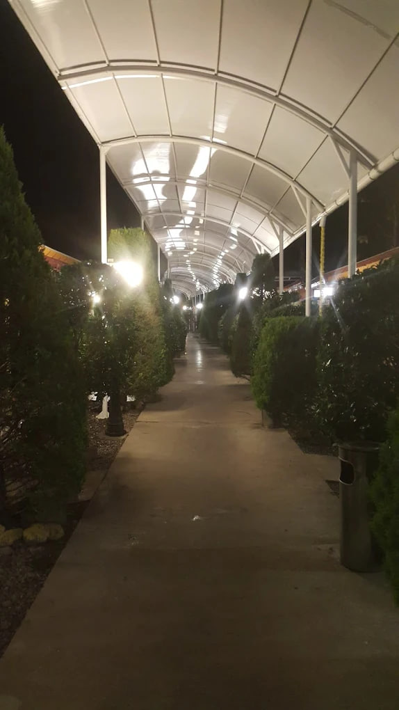 محیط رستوران ایرونی 2