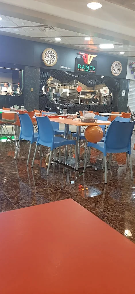 محیط فود کورت دانته