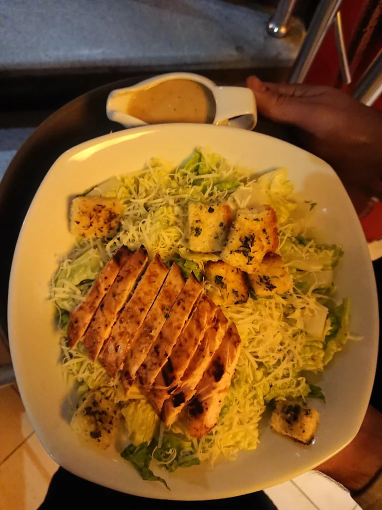 غذای پیتزا کاج