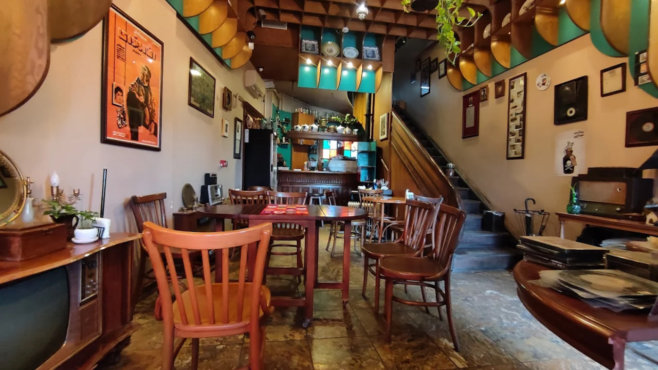 محیط کافه موزه 2