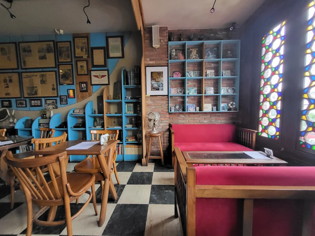 محیط کافه موزه 3