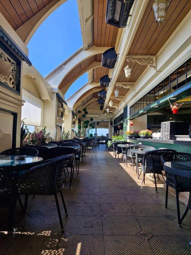 کافه آرتیست رشت