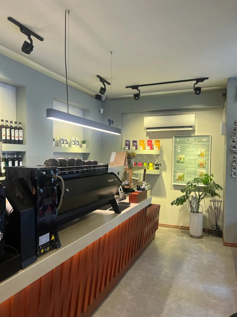 محیط کافه هایک