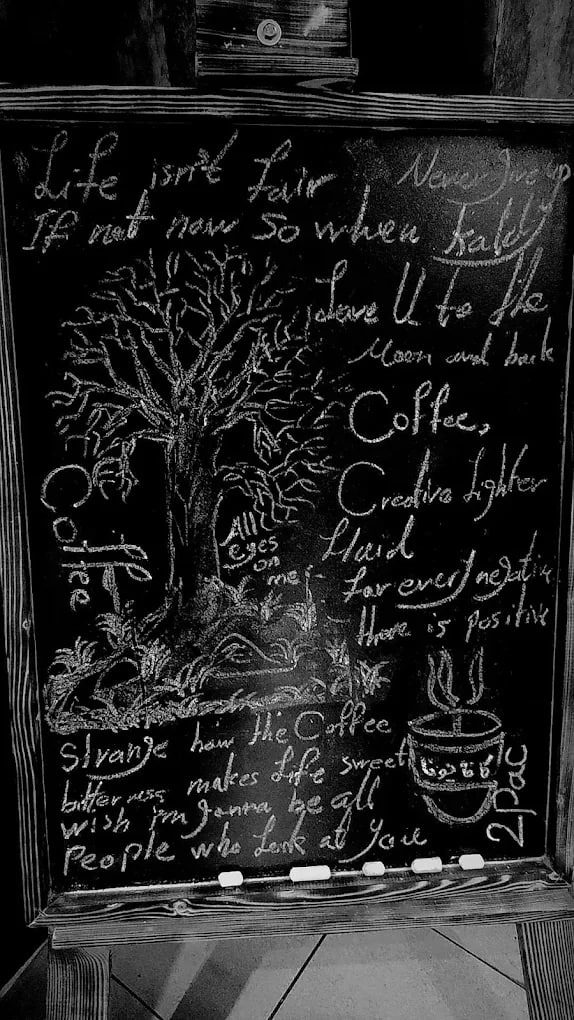 فضای کافه یونا رشت 2