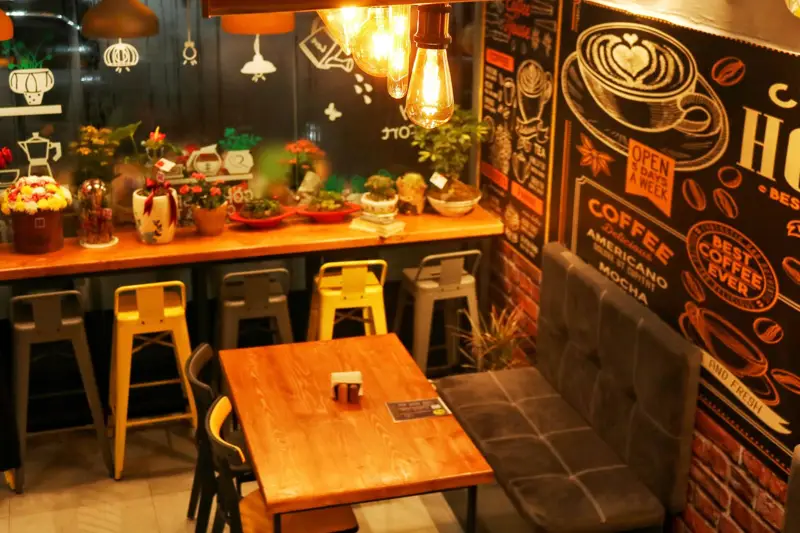 محیط کافه رافا 1