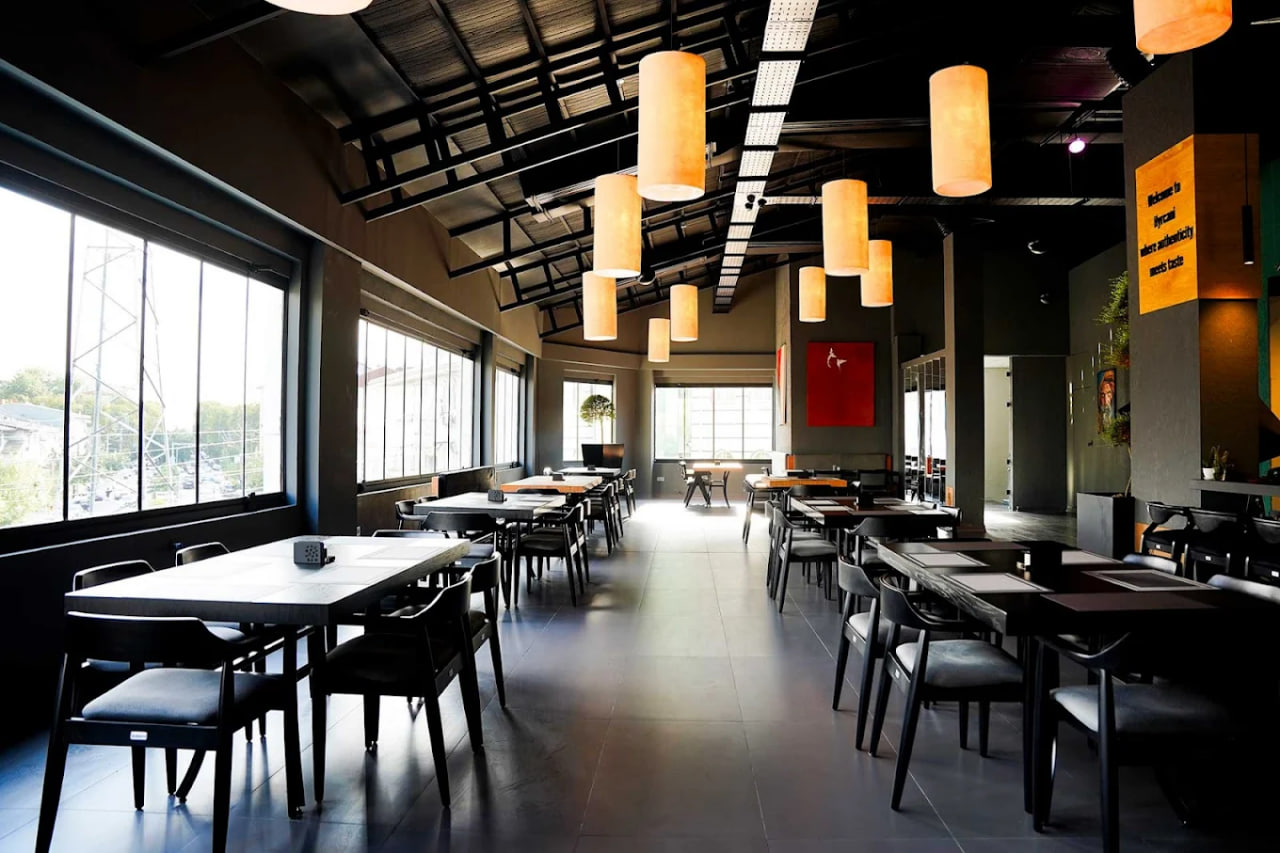 رستوران هیرکانی رشت