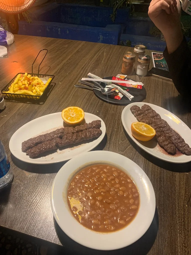 غذای رستوران انوش خان