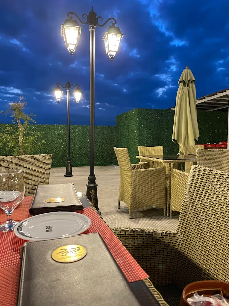 فضای رستوران وحید 1