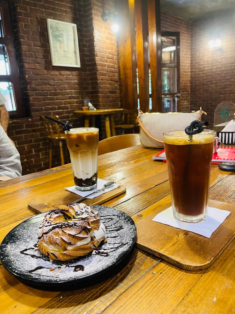 منوی کافه رستوران بالوچی