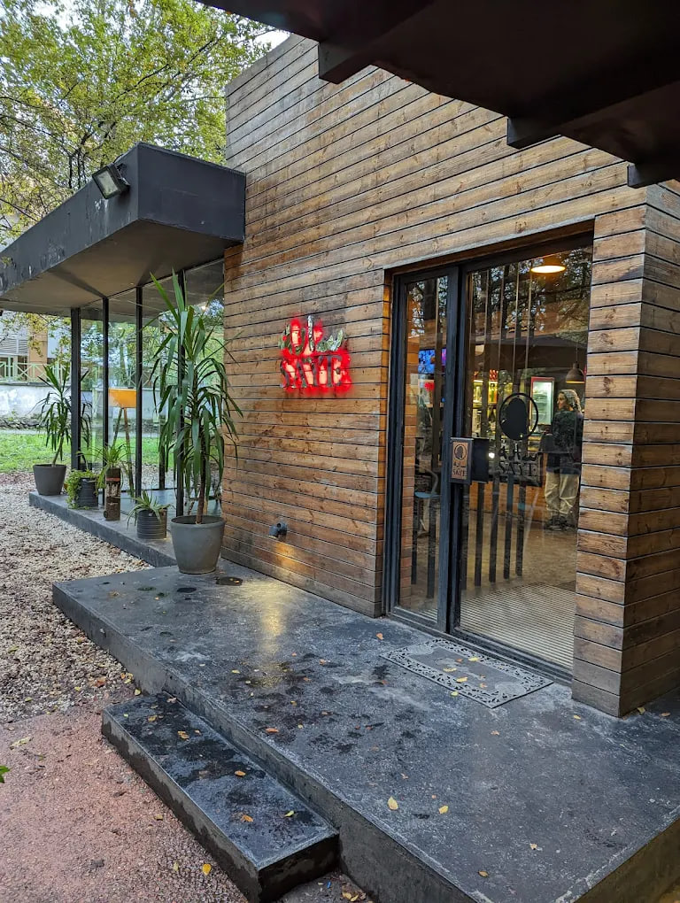 کافه کتاب سایه رشت