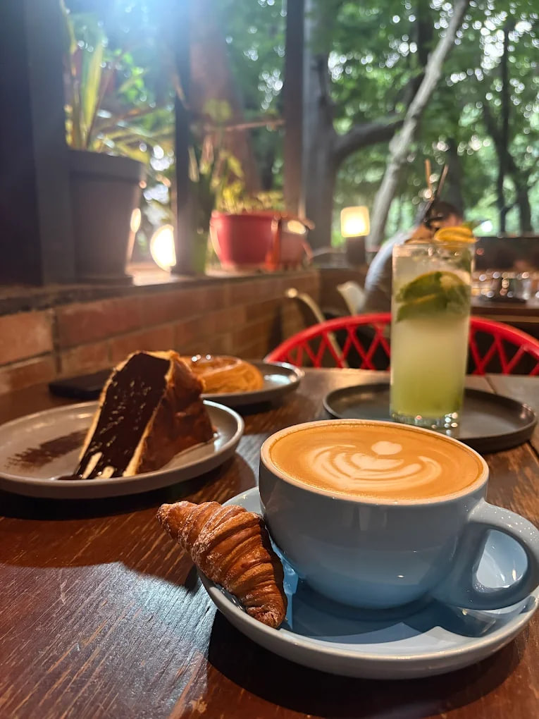 منوی کافه کتاب سایه