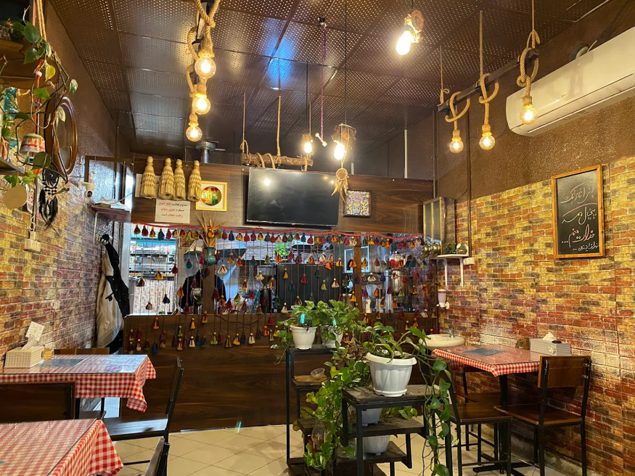 فضای کافه گندم