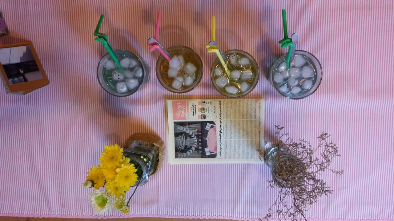 منوی کافه اتاق روشن