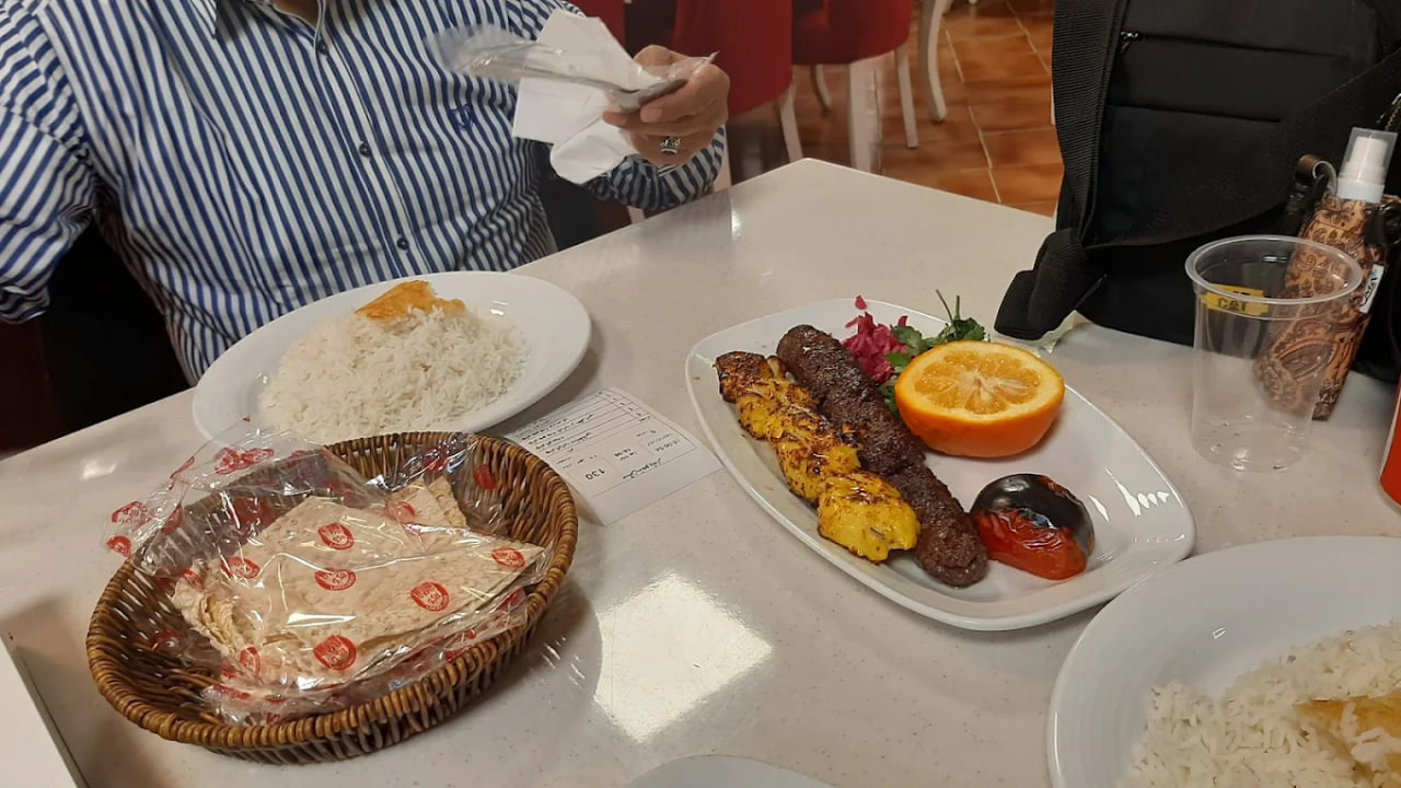 غذای رستوران خانواده