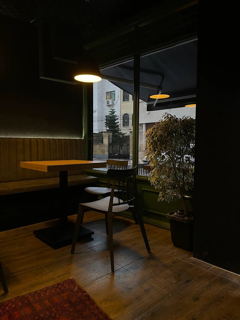 محیط کافه ادریس 1