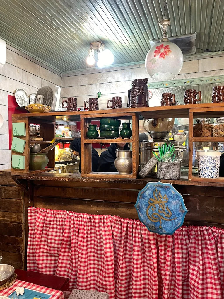 محیط کافه شاباجی 1