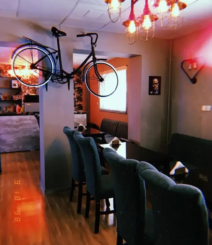 محیط کافه طهرون 1