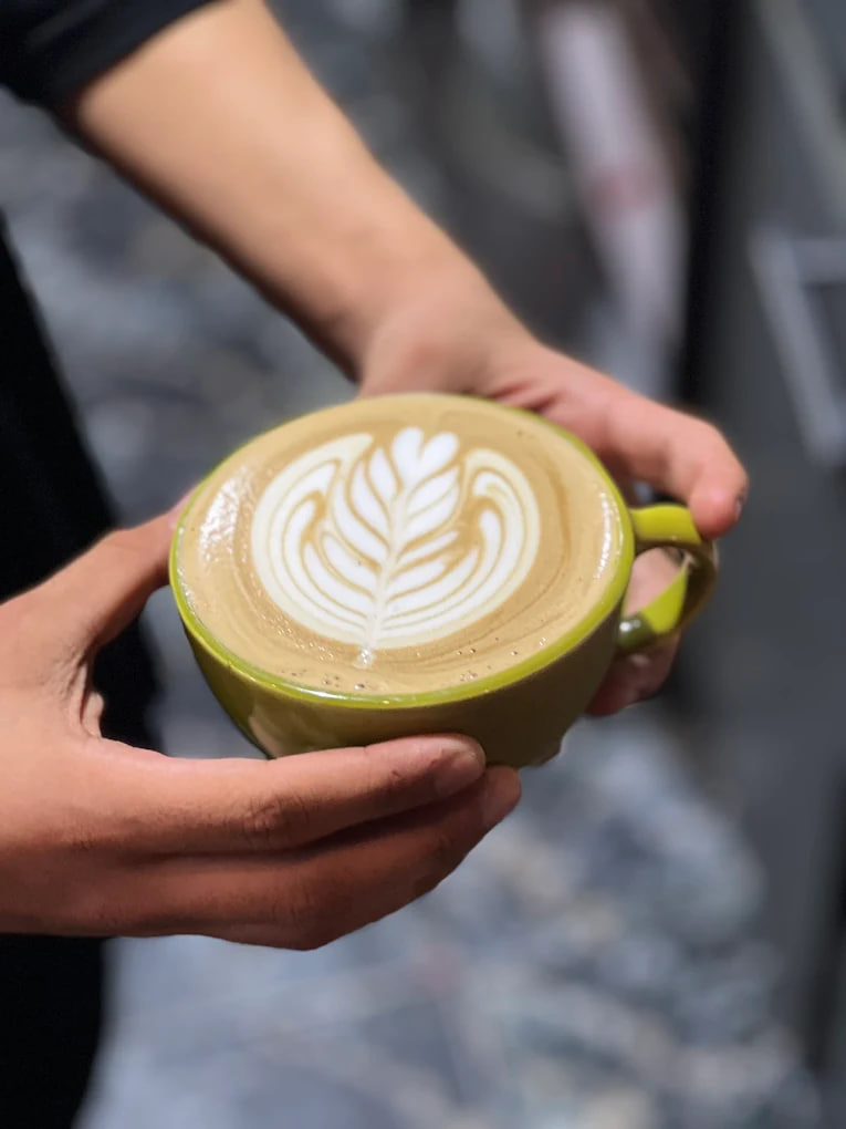 نوشیدنی کافه رستوران پاسارگاد رشت