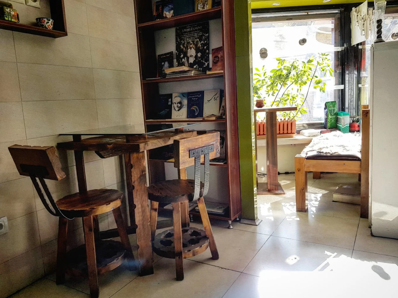 محیط کافه رایان