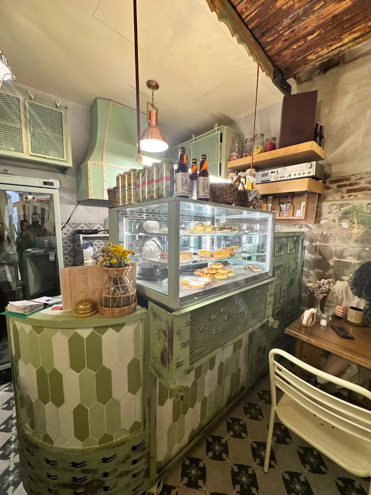 محیط کافه ایاز