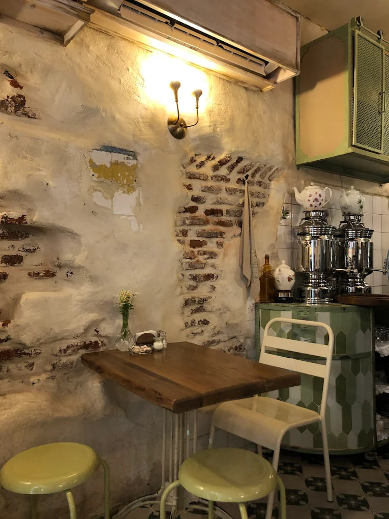 محیط کافه ایاز 3