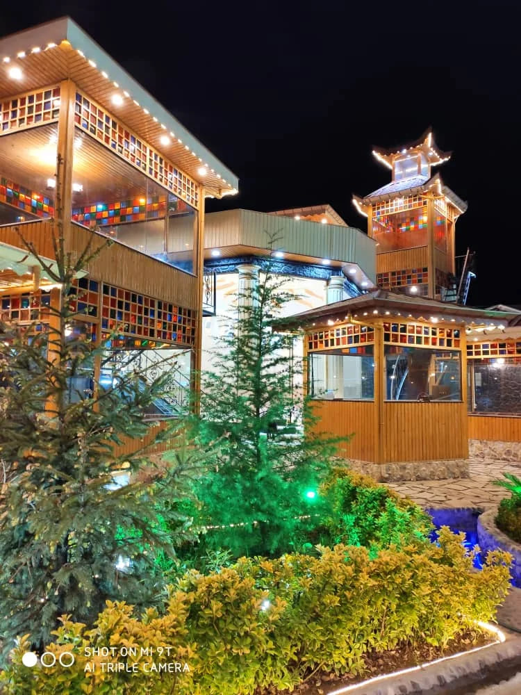 کافه رستوران دراگون رشت