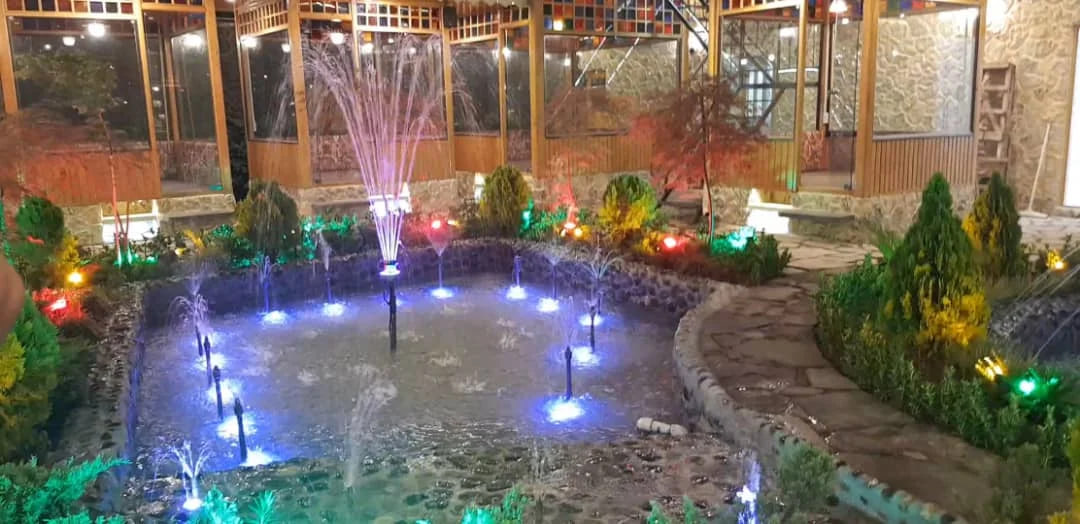 فضای کافه رستوران دراگون 1