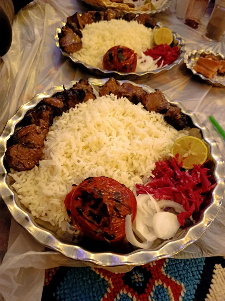 غذای رستوران عمه خانم