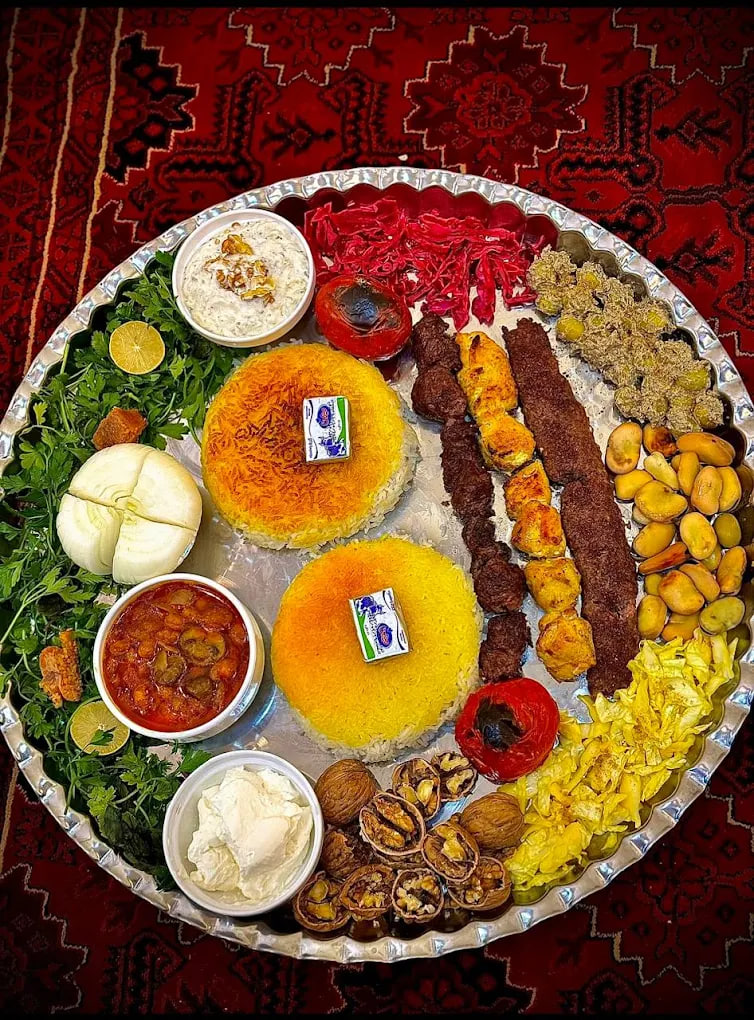 غذای کافه رستوران آوازه