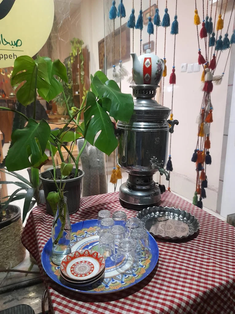 محیط کافه زَپّه 1