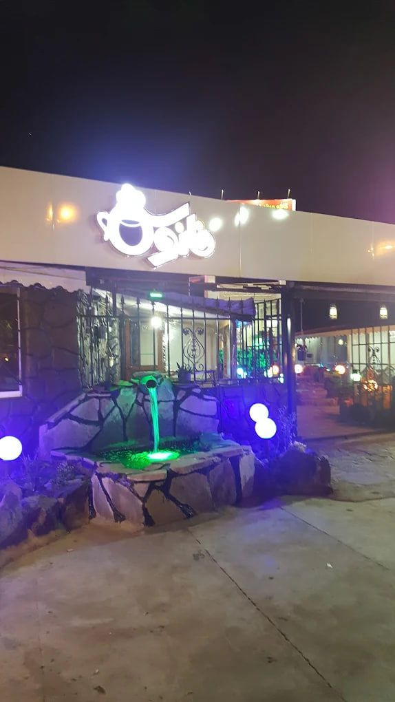 کافه رستوران فانوس