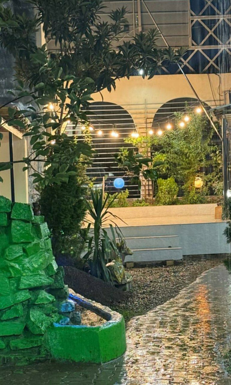 کافه نادری رشت