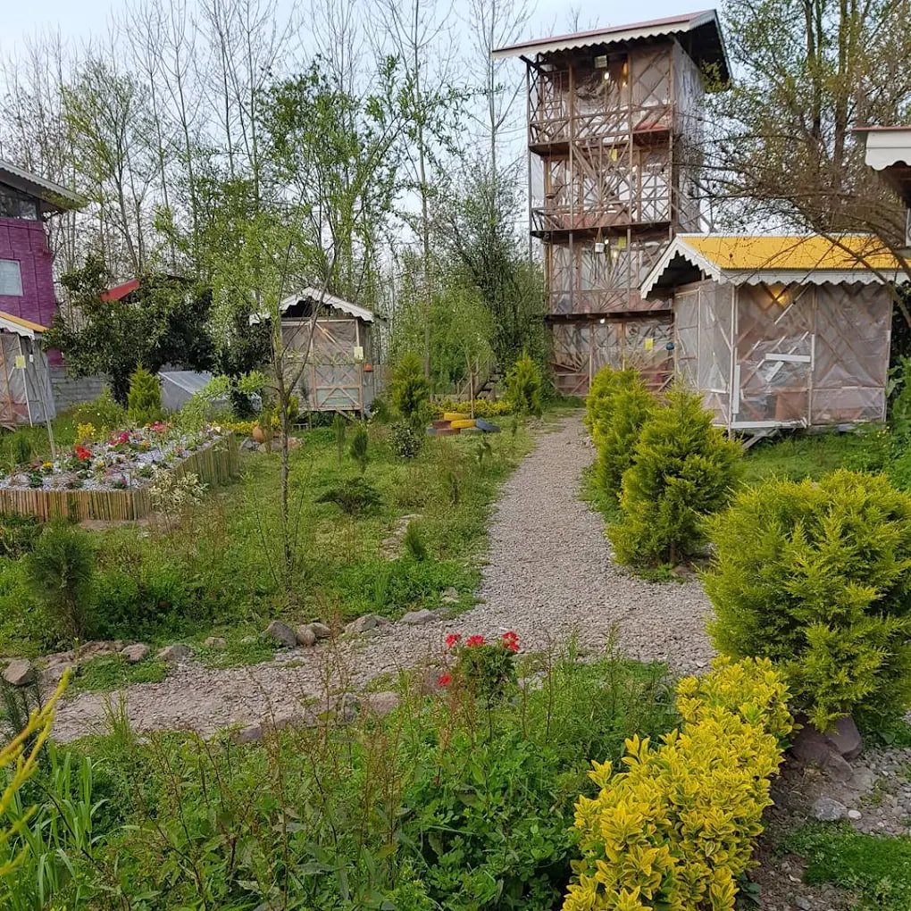 باغ رستوران سفیر رشت
