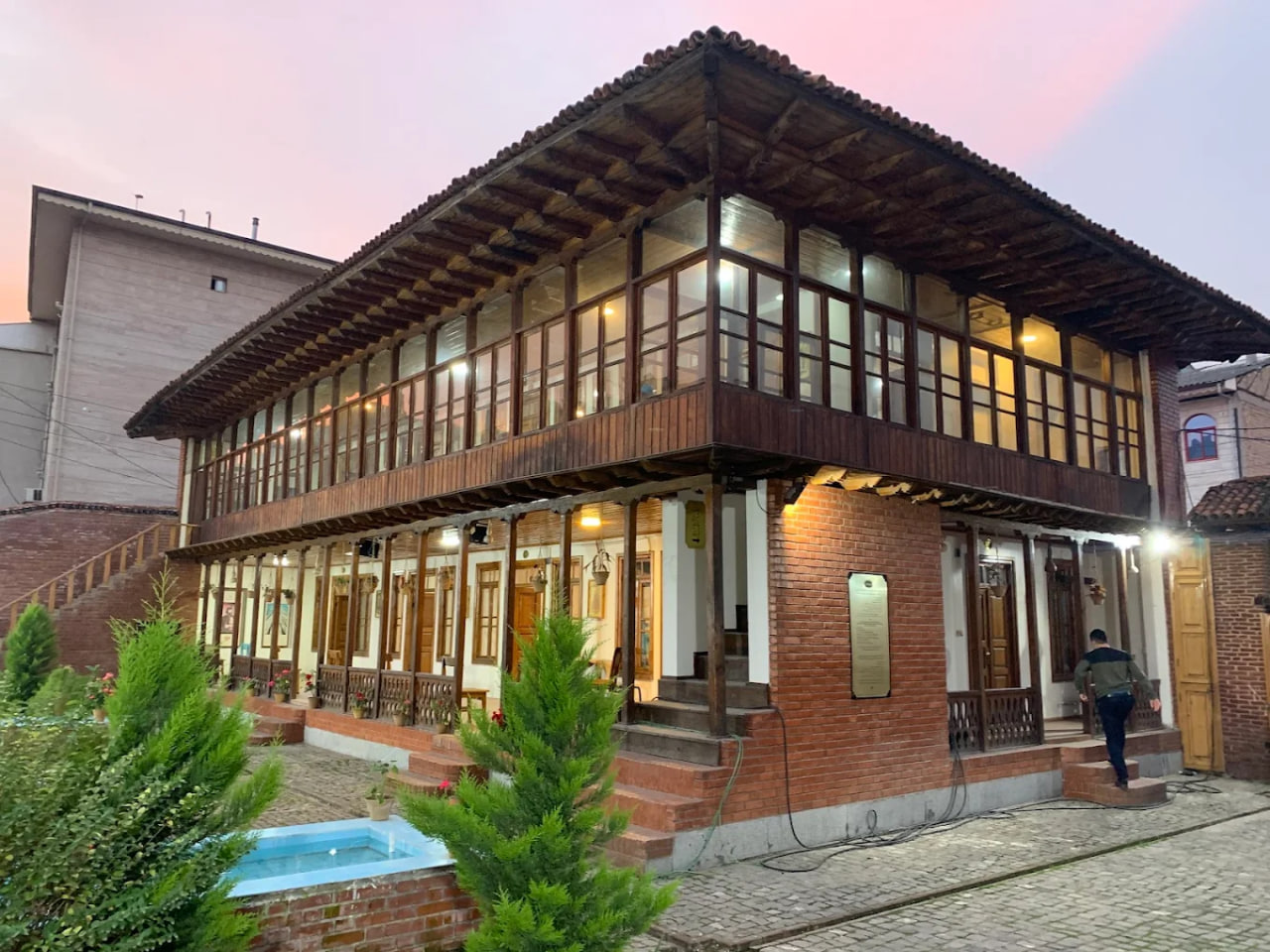 خانه میرزا کوچک خان رشت